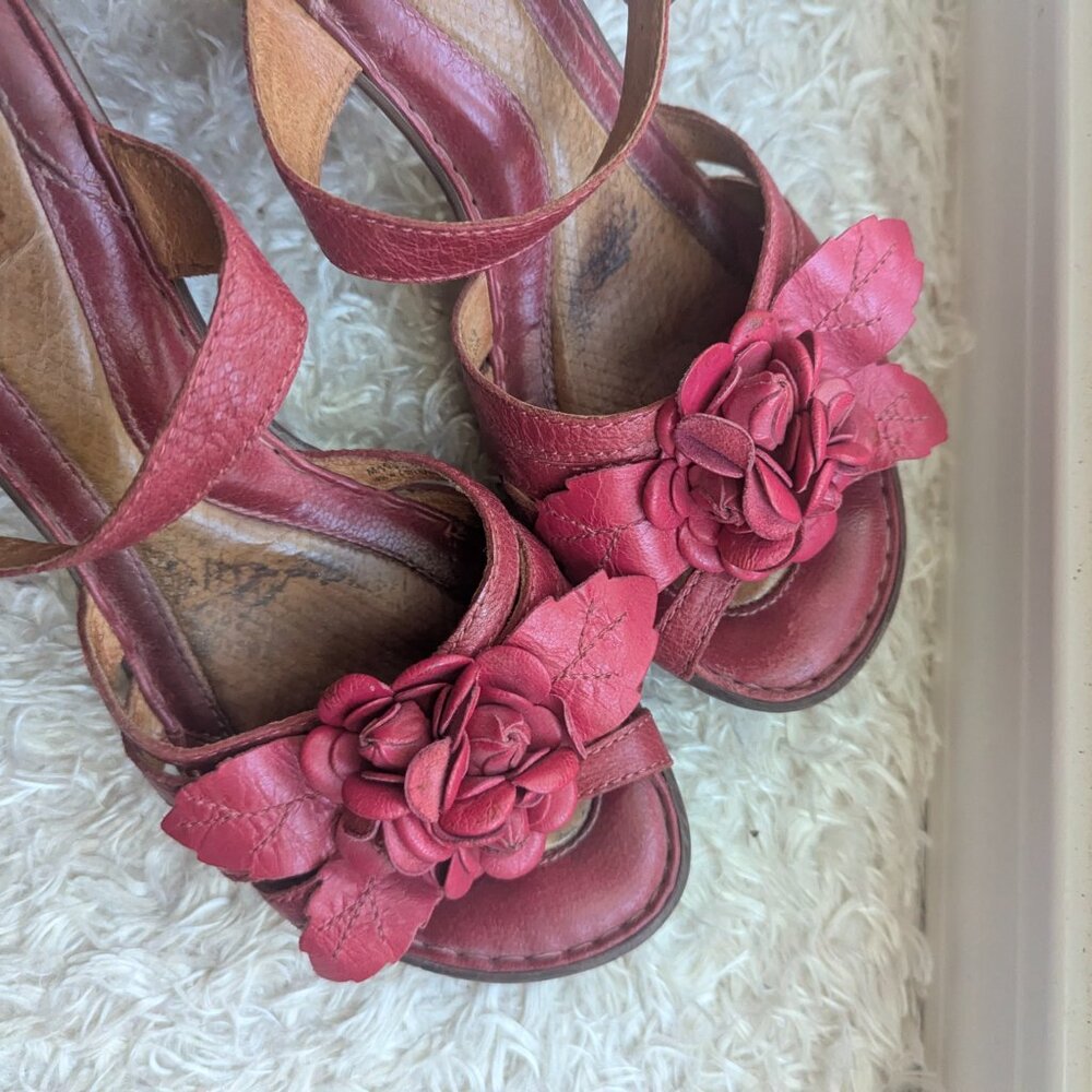 Born Heels Size 8 Flower/Rose Detail - Picture 9 of 9
